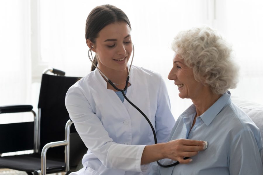 Physician Owned Image 2 Pr6Jsshff8Dgh4Pfj95Zg2E0Ff6Vbdwnsbp3Tu4Dps | Heritage Waterside Nurse Checking Vital Signs Of Female Senior